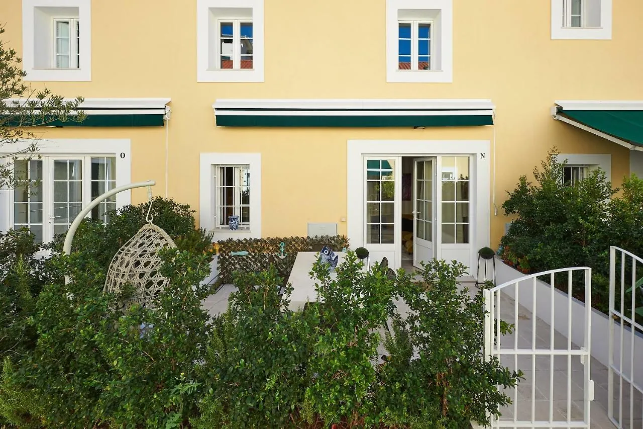 Apartamento Luxurious Triplex Near The Beach In Estoril 0*,  Portugal